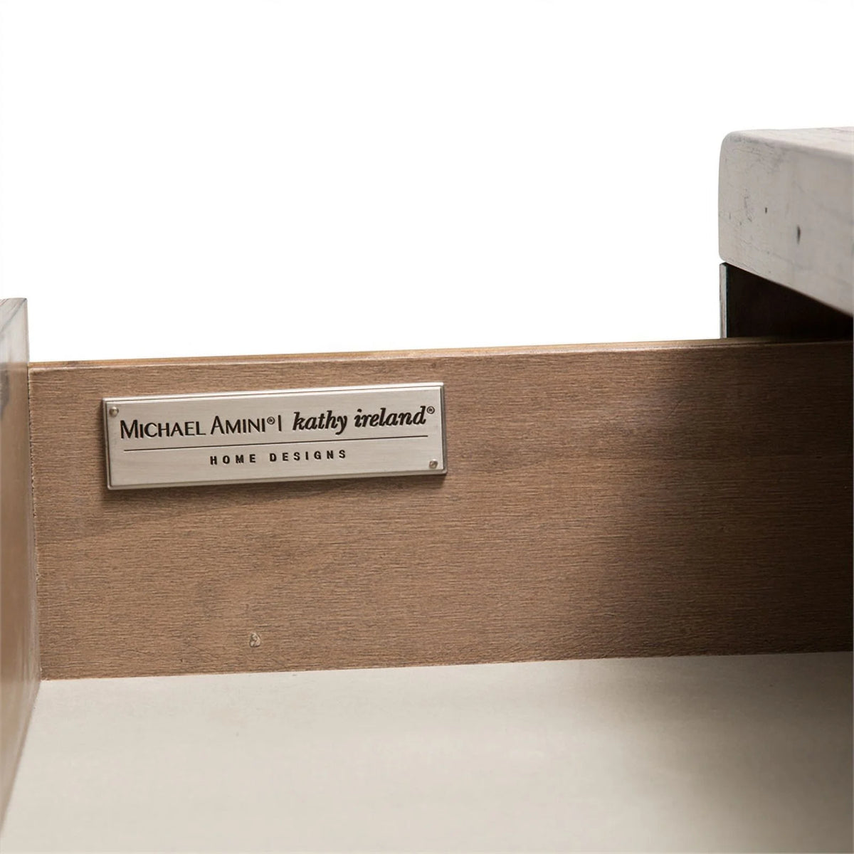 6 Drawer Contemporary Wood Chest in Brown Q2321