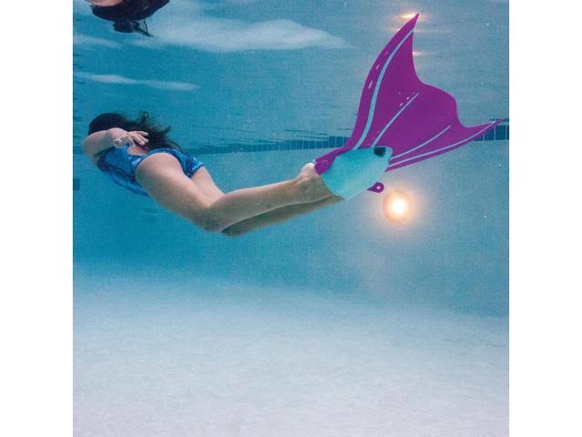 Magenta Swim Fins Q44616